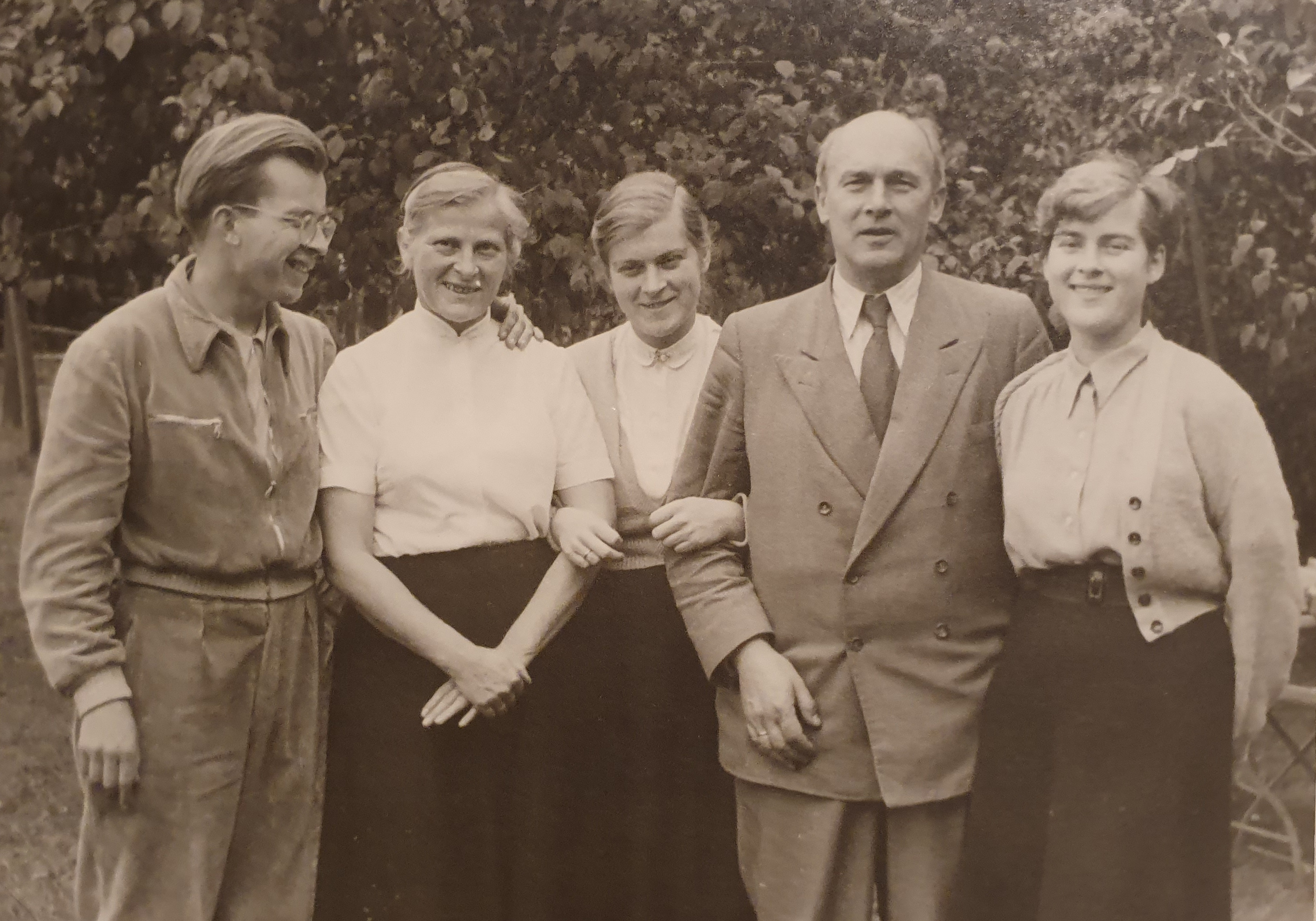 1953_kurt-gertrud-dieta-renate-gangolf.jaroschek-x.9.1953-01 (1).jpg