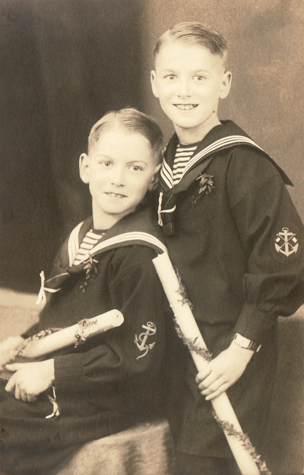 schlesien/Karl-Heinz_und_Jochen_Rieger_Kommunion_1935.jpg