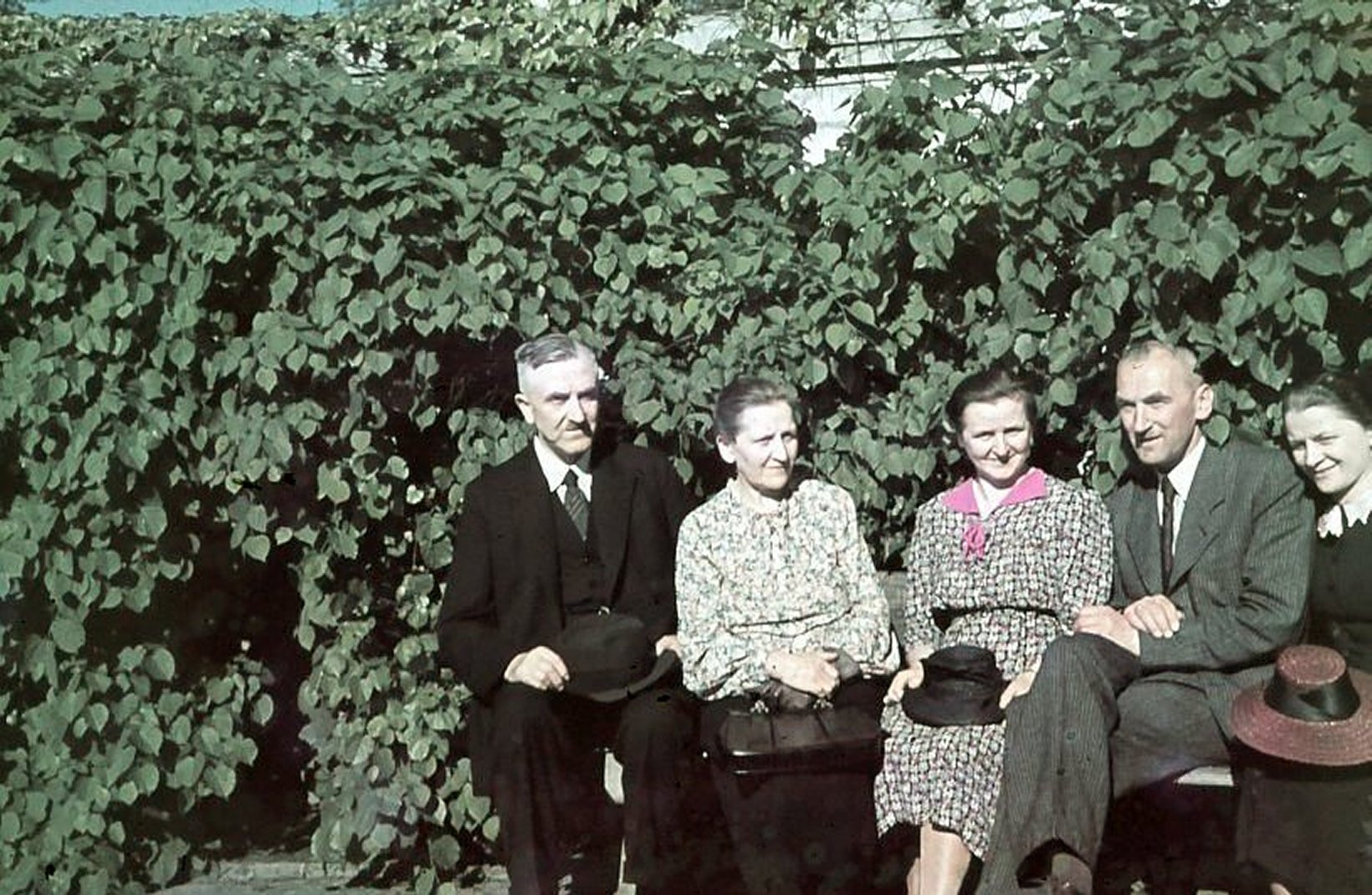 Ksten 00F15  -17.jpg